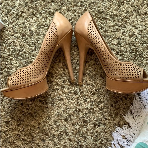 Aldo brown/tan heels - Picture 3 of 16
